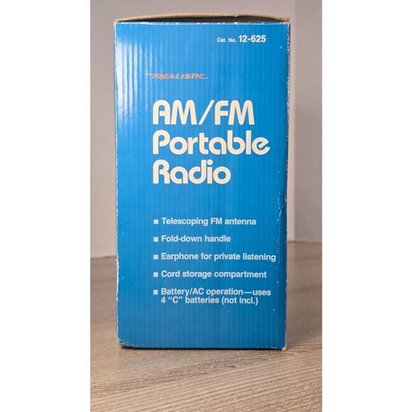 Vintage Realistic 12-625 AM/FM Portable Radio - Original Box/Manual. Works! READ - Picture 2 of 5